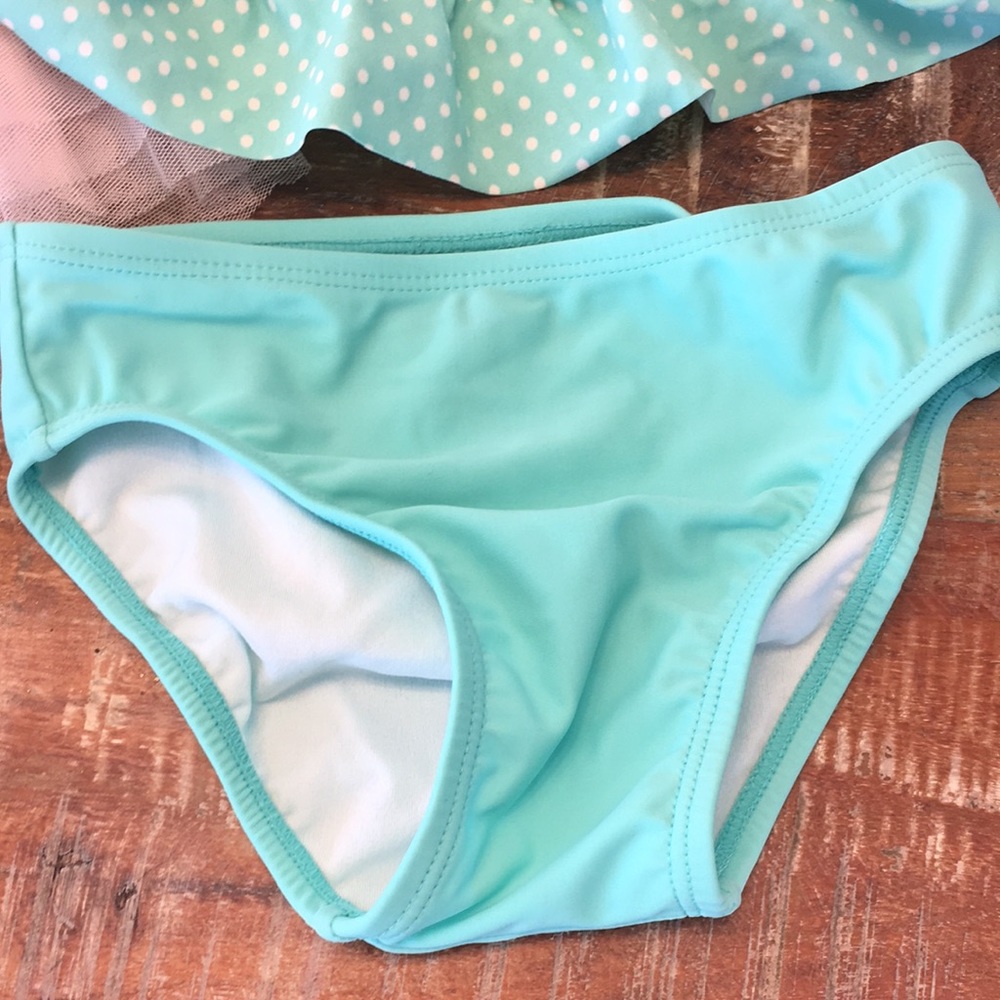Two toddler swimsuits and cap - Picture 2 of 8